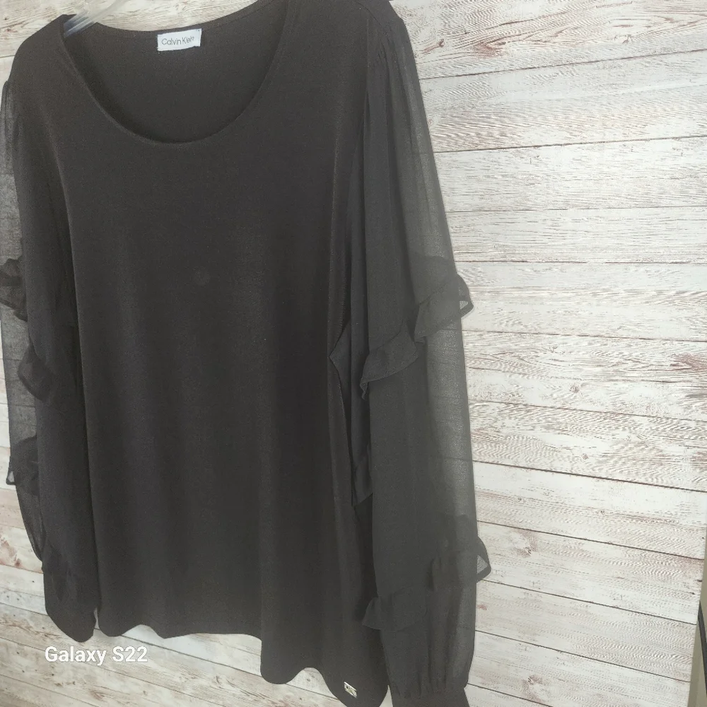 Calvin Klein, Women's Black Tunic Top With Sheer Ballon Long Sleeves and Cuffs. - Picture 4 of 11